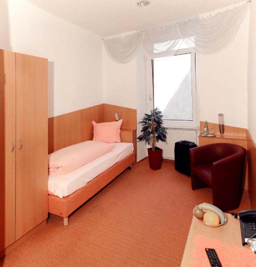 Hotel Weiland ラーンシュタイン エクステリア 写真
